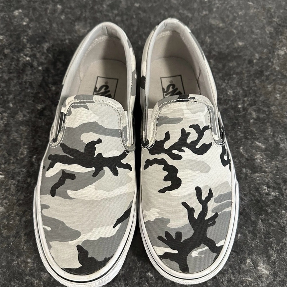 Vans Gray Camouflage Slip-On Loafers Mens 5 Women’s 6.5 Unisex